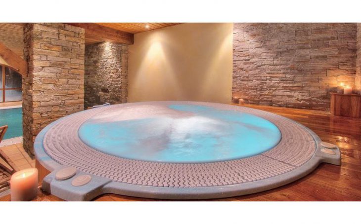 Hotel Les Balcons-Village, La Plagne, Hot-tub 2